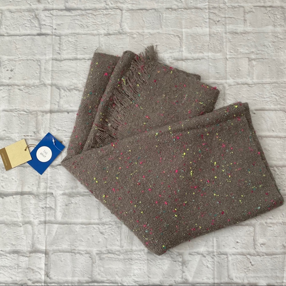 NWT Knit Wrap